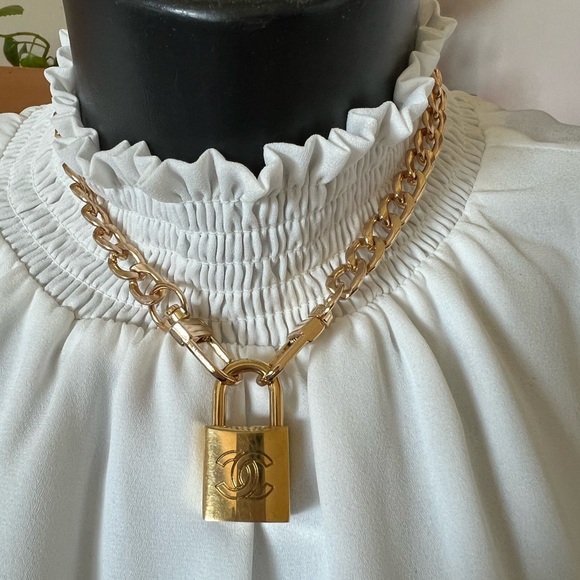 Authentic Chanel Cadena Padlock and Key Set with Clochette - Picture 3 of 5